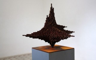 Pariz&aacute;n Mih&aacute;ly